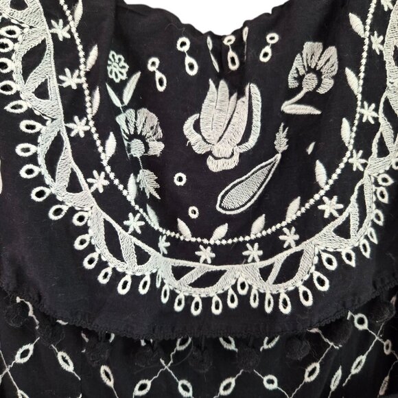 Anthropologie Marisol Size 6 Boho Black & White Embroidered Off-Shoulder Dress - Picture 6 of 11